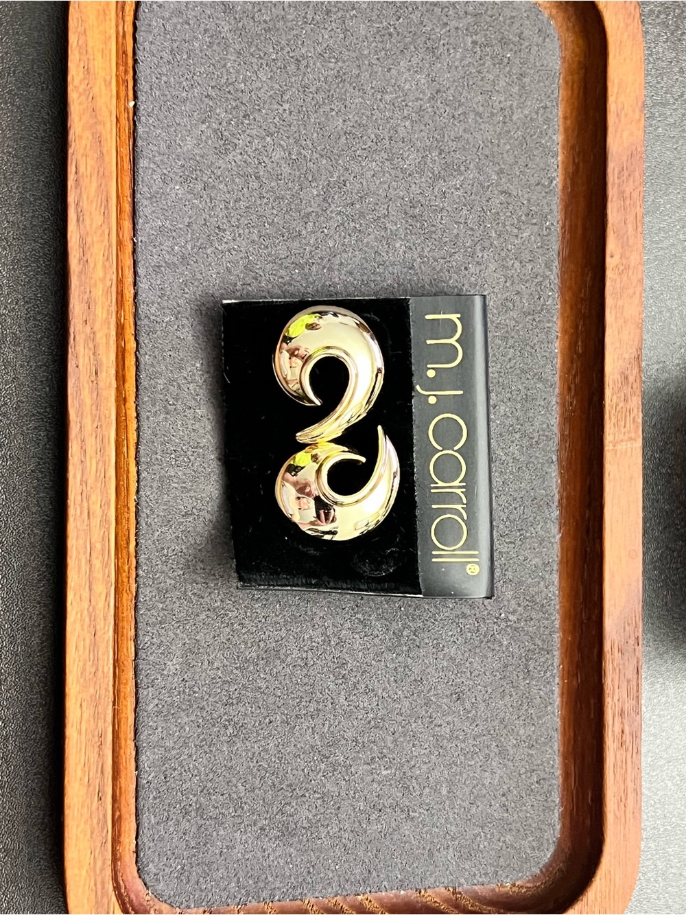 Curve earrings